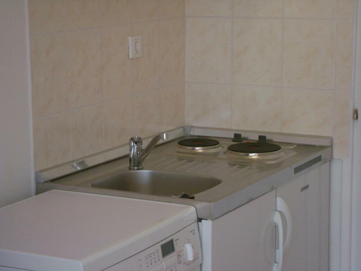Apartment For Holidays In プーラ 部屋 写真